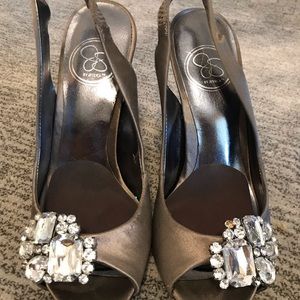 Silver Jessica Simpson slingback Pumps